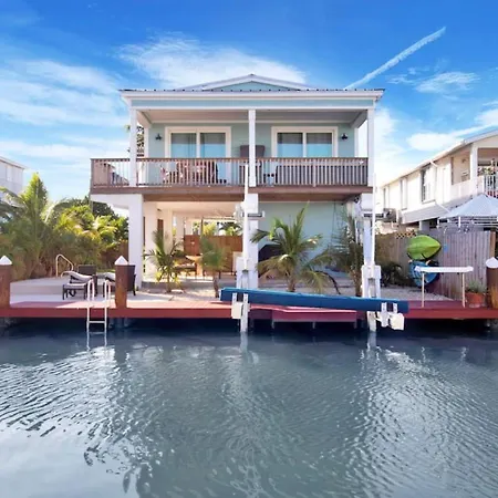 Ocean Breeze Oasis With Great Boating Access Villa